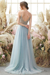 Elegantes blaues A-Linien-Ballkleid mit V-Ausschnitt, Spaghettiträgern, Schlitz vorne und Perlenbesatz